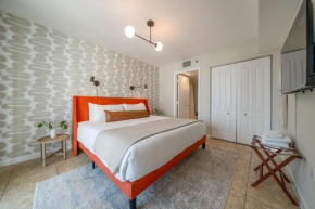 NEW Contempo Condo - Bay Views & All Amenities